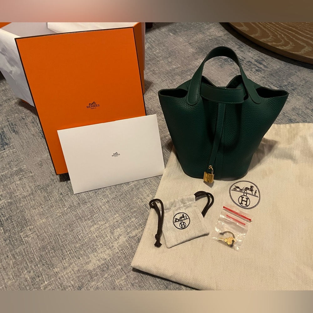 Hermes Picotin Lock 18 bag in vert moyen